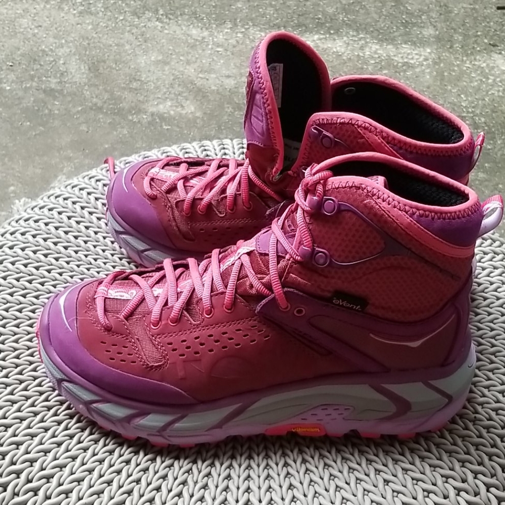 HOKA ONE ONE Tor Ultra High hiking boots